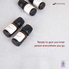 Load image into Gallery viewer, Bathaholic - Cedarwood 5ml Essential Oil / Minyak Aromatherapy Pengharum Ruangan Mini Package