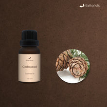 Load image into Gallery viewer, Bathaholic - Cedarwood Essential Oil